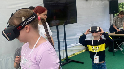 Гостям семейного фестиваля показали виртуальную реальность