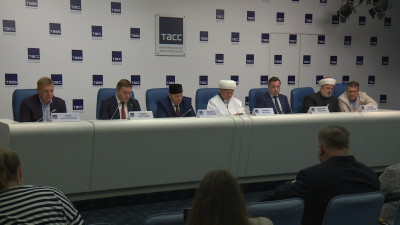 Защита традиционных ценностей стала основной темой II Петербургского международного религиозного форума 