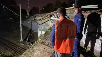 Организована проверка по факту обрушения ограждения на железнодорожном мосту в Петербурге
