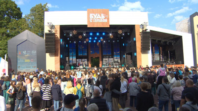 В Петербурге прошел социально-благотворительный проект «Будь с городом!»