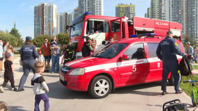 Маленькие петербуржцы могут попробовать себя в роли спасателя на Семейном фестивале