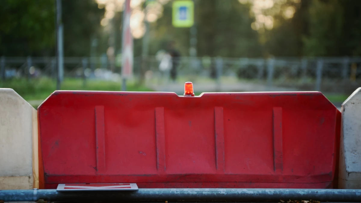 Дорожники приступили к ремонту Рябовского шоссе - tvspb.ru