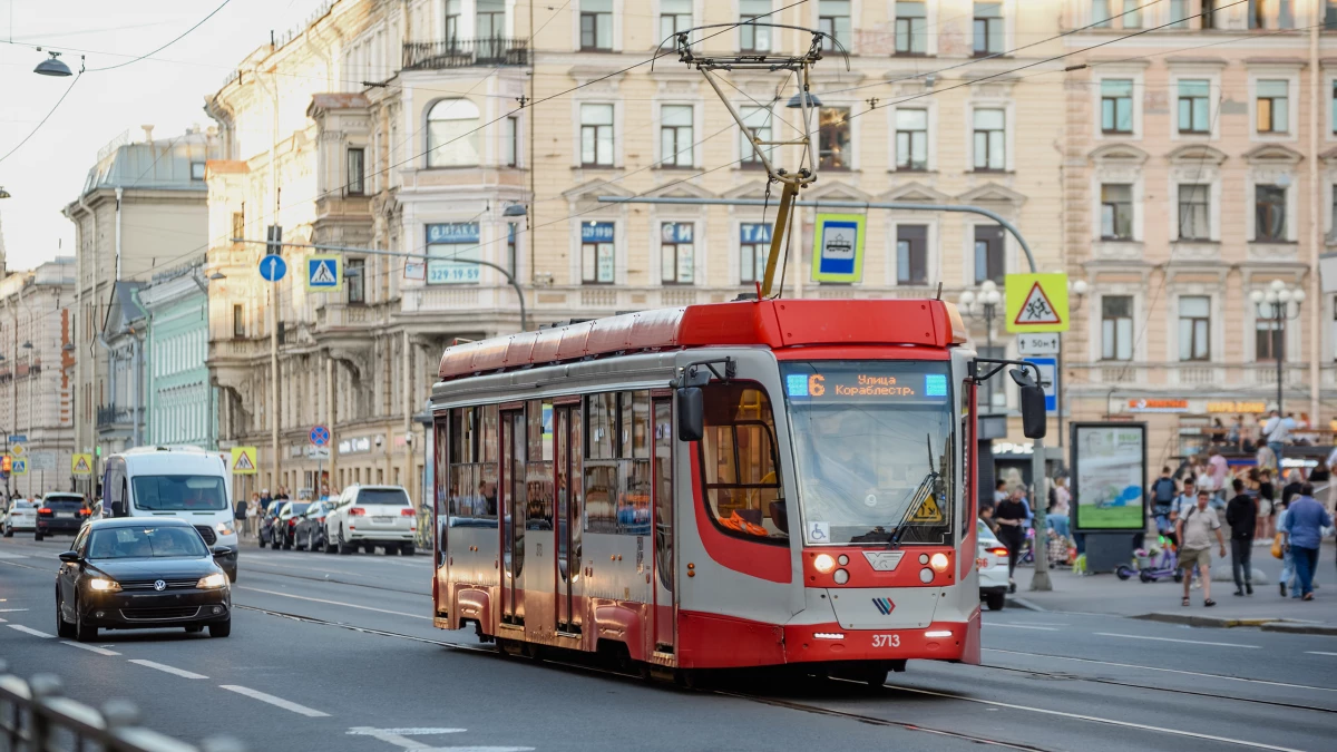 Первая камера на трамвайном маршруте 55 зарегистрировала более 1500 нарушений - tvspb.ru