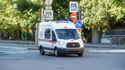 Грузовик насмерть сбил пешехода на Московском шоссе