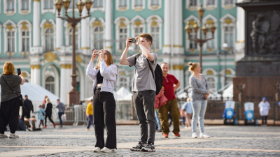 Туристический сезон близко: когда лучше ехать в Петербург на отдых