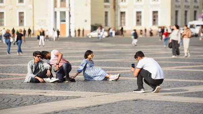 В России запустят эксперимент по регистрации иностранцев без визы с 30 июня