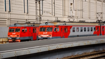 С 1 июля движение электричек в Петербурге изменят из-за строительства ВСМ