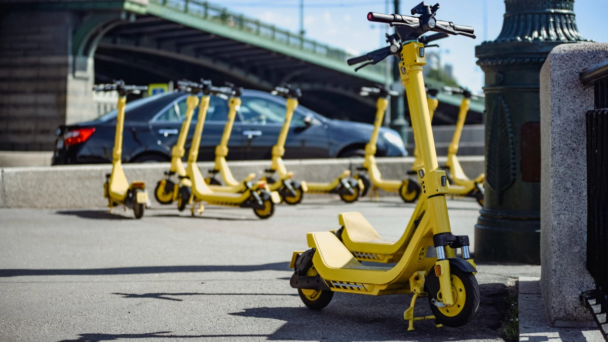 За полгода петербургские самокатчики нарушили ПДД более 38 тысяч раз - tvspb.ru