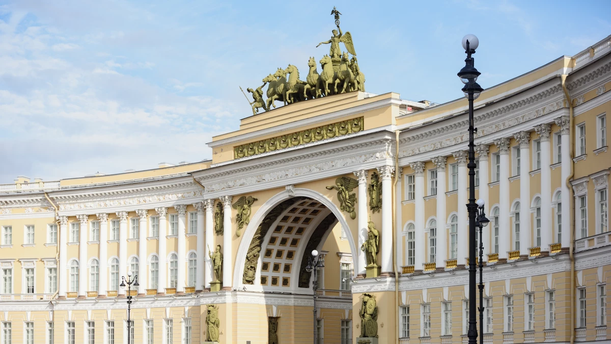 В Главном штабе Эрмитажа пройдет инклюзивный фестиваль «Искусство в ощущениях. Ампир» - tvspb.ru