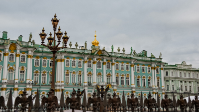 Эрмитаж проведет более 10 выставок в российских городах в 2024 году