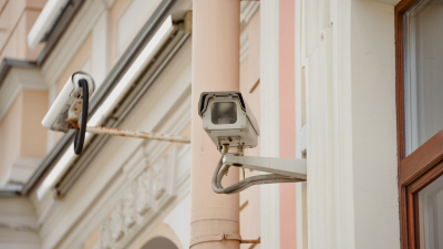В Петербурге установили 15 камер для фиксации нарушений у метро