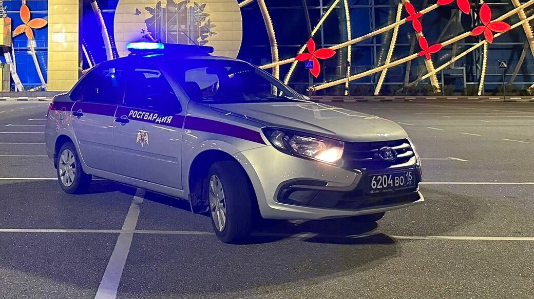 В Петербурге задержали мужчину, оставившего «отзыв о поездке» в такси ударом ножа - tvspb.ru