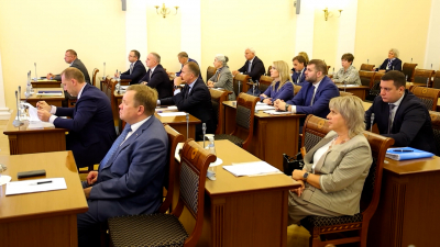 Александр Беглов и члены городского правительства одобрили проект городского бюджета на 2024 год
