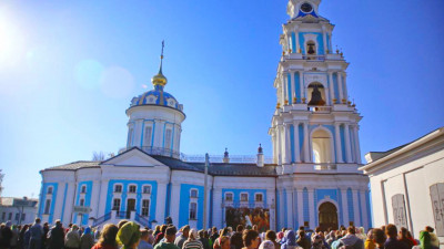 Александр Беглов принял участие в церемонии освящения Богоявленского собора Костромского Кремля