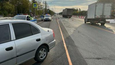 На Колпинском шоссе «Хёнде» насмерть сбил мужчину