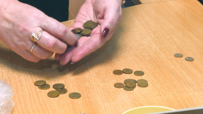 Петербуржцы могут обменять скопившуюся мелочь бесплатно