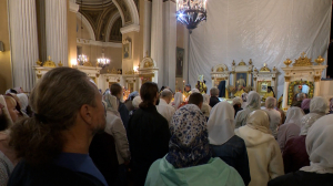 Утренняя литургия в Александро-Невской лавре в День перенесения мощей Александра Невского