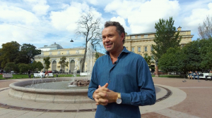 1 сентября, как большое приключение, спектакли, дискотеки и лучшие годы в жизни.  С Днём знаний поздравляет Андрей Носков, режиссёр, сценарист, продюсер.