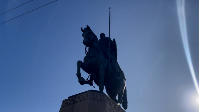 Музей городской скульптуры привел в порядок памятник Александру Невскому