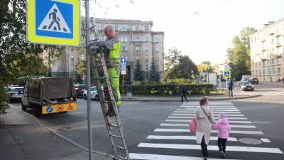 В Петроградском районе обустроили 2 новых пешеходных перехода