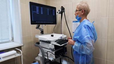 Поликлиники Калининского района получили новые маммографы, рентген-аппараты и кардиографы