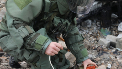 МО РФ: Саперы проводят работы по поиску и уничтожению взрывоопасных предметов в ЛНР