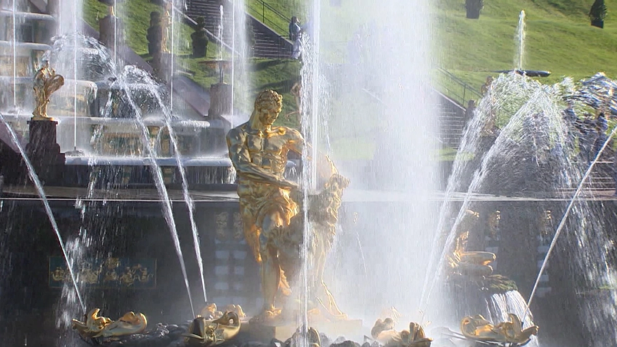 17 мая в Нижнем парке Петергофа состоится весенний праздник фонтанов «Самсон. Возрождение» - tvspb.ru