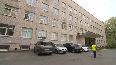 В октябре завершится капремонт в двух отделениях поликлиники № 17
