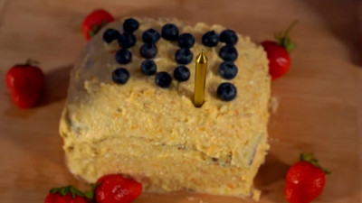 В честь своего Дня рождения Роспотребнадзор поделился рецептом полезного праздничного торта