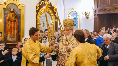 Патриарх Кирилл возглавил великое освящение Воскресенского храма в Петербурге
