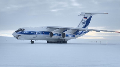В Антарктиде открыли сезон международных перелетов