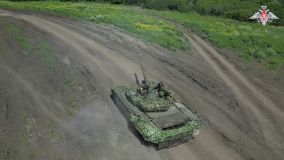 С военного взыскали 14 млн рублей за столкновение танка с мостом в Петербурге