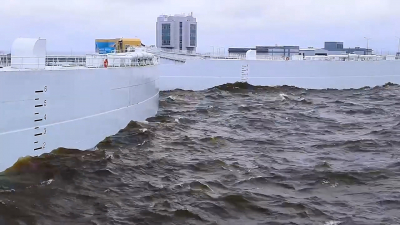 Сегодня дамба защитила Петербург от очередного нагонного наводнения