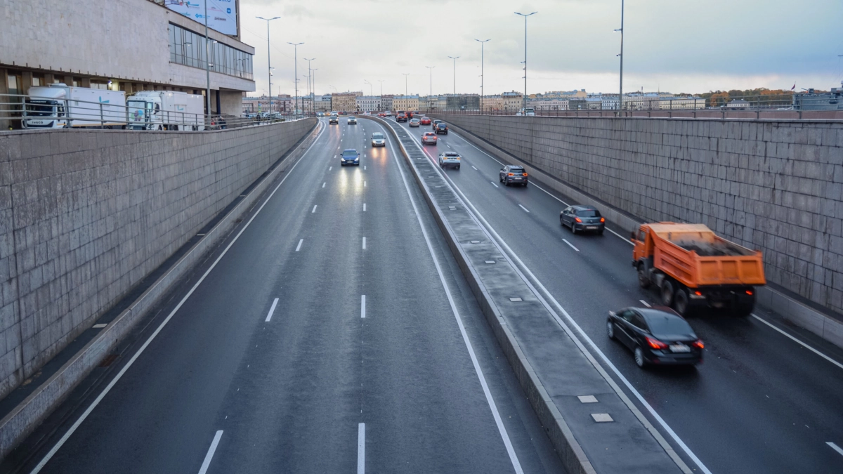 В России Chery отзывает 2 577 автомобилей Omoda из-за опасной накладки руля - tvspb.ru