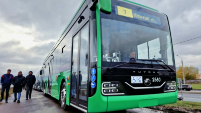На петербургских улицах продолжают тестировать новый электробус из Китая