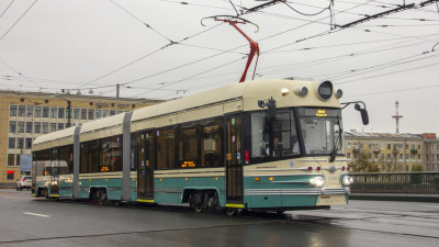 Ретро-трамвай «Достоевский» оснастили интерактивным экраном
