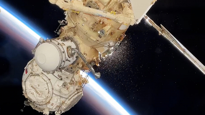 Константин Борисов снял видео выхода экипажа в открытый космос