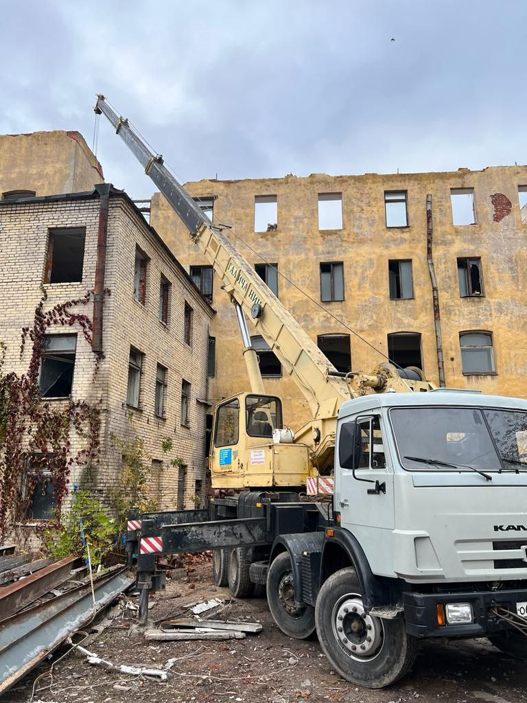 По факту обрушения в доме на улице Егорова возбудили уголовное дело |  Телеканал Санкт-Петербург