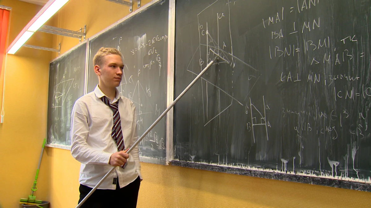 Минпросвещения РФ готовит масштабное обновление стандартов для 10-11 классов - tvspb.ru