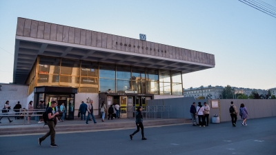 Станция метро «Ломоносовская» закрыта на вход, как добраться до соседних станций метро