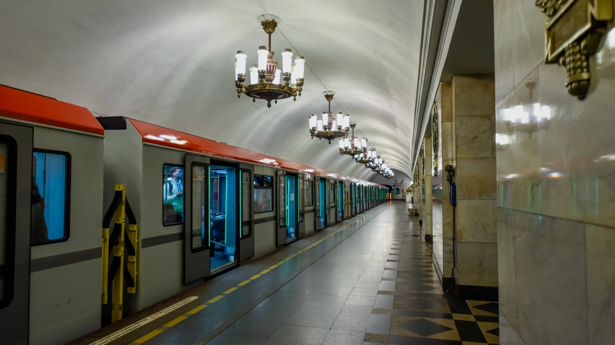 Движение поездов по «красной» линии осуществляется в обычном режиме - tvspb.ru