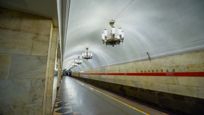 Человек упал на пути на «красной» ветке петербургского метро