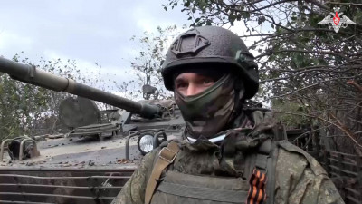 «Бонд» на передовой: противник успеха не имеет