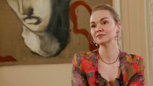 Романы Курилова и пляжи Финского залива. Где ищет вдохновение певица Саша Алмазова