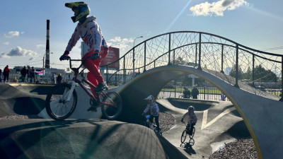 В Приморском районе открылась новая спортивная площадка