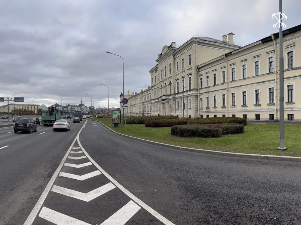 В Петербурге обновляют подъезды к медицинским учреждениям - tvspb.ru