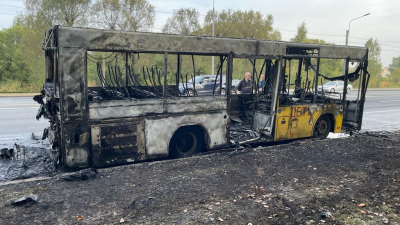 После возгорания школьного автобуса на Маршала Жукова возбудили уголовное дело