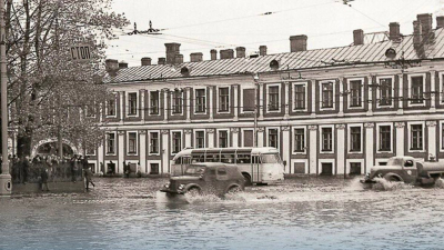 Сотрудники дамбы напомнили об одном из крупнейших наводнений в истории Ленинграда