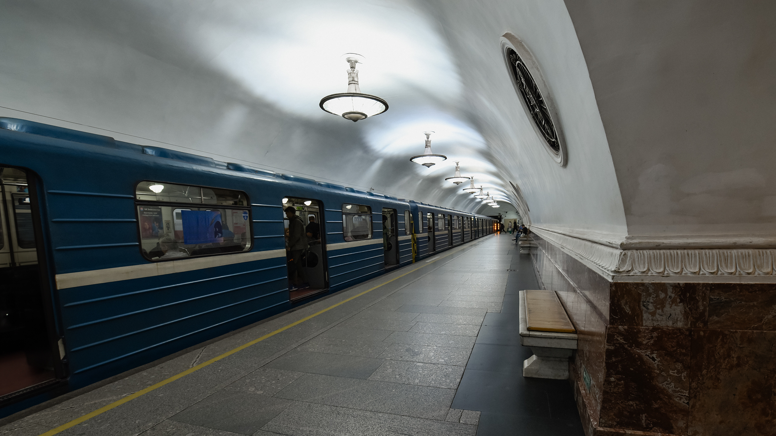 Движение на красной ветке петербургского метро восстановили после сбоя |  Телеканал Санкт-Петербург