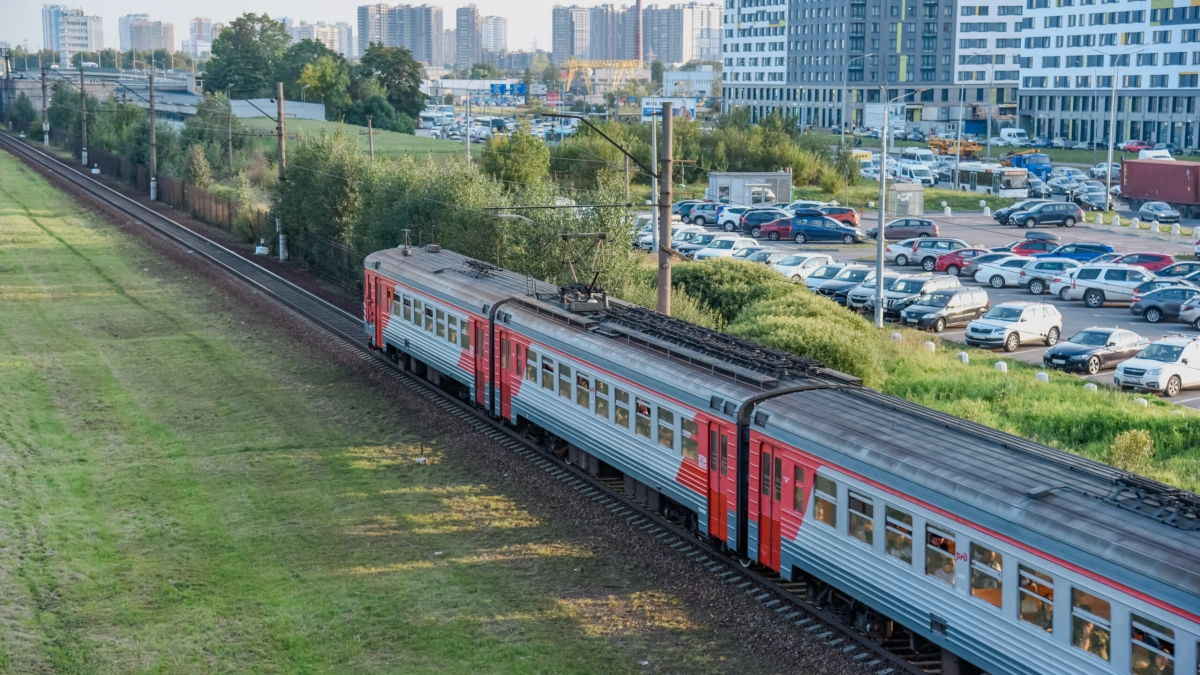 В Ленобласти поезд сбил мужчину - tvspb.ru